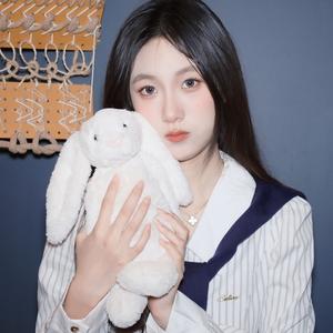 邱湛蓝